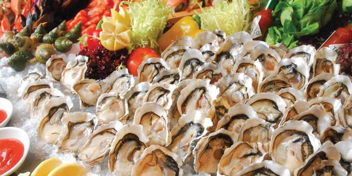 Tiệc tối tự chọn hải sản tại CAF&Eacute; SAIGON